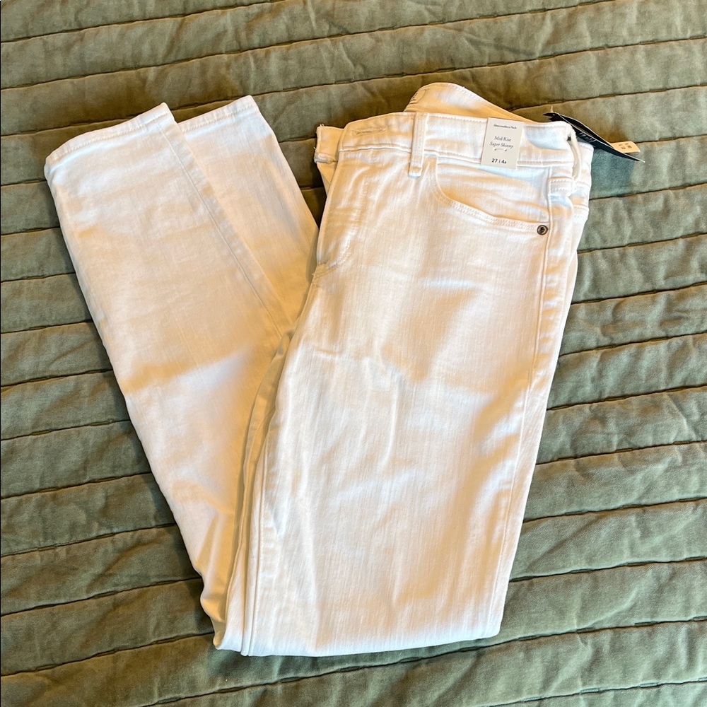 Abercrombie $ Fitch mid rise super skinny jeans